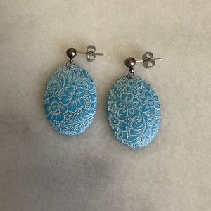 VINTAGE • 80s Pastel Goth Earrings Floral Blue Retro Dangle Flowers Elegant Girl